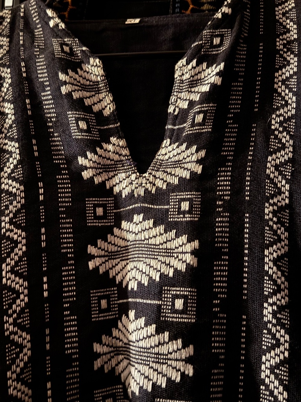 Guatemalan Embroidered Top. 100% Cotton. XL P2P 23” Excellent. Unworn.
